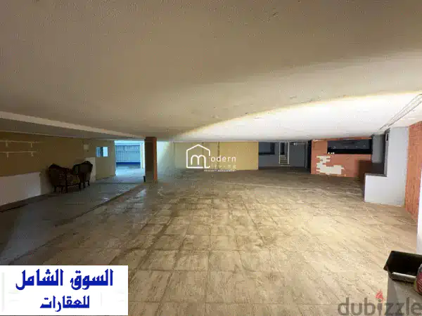 مستودع تجاري فاخر للبيع في الدكوانة - مساحة 890...