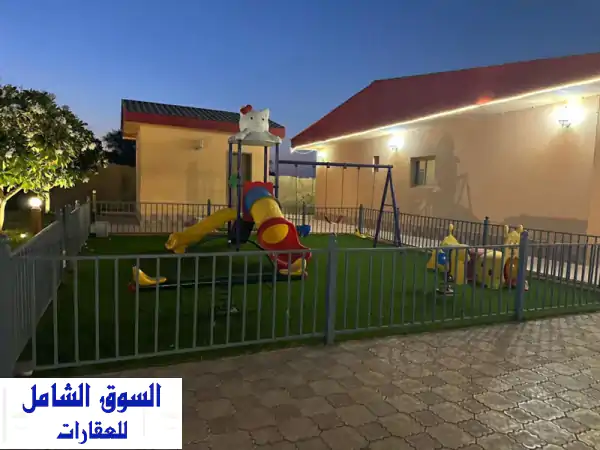 شاليه فاخر في الرديم، الظفرة - إطلالة بحرية...