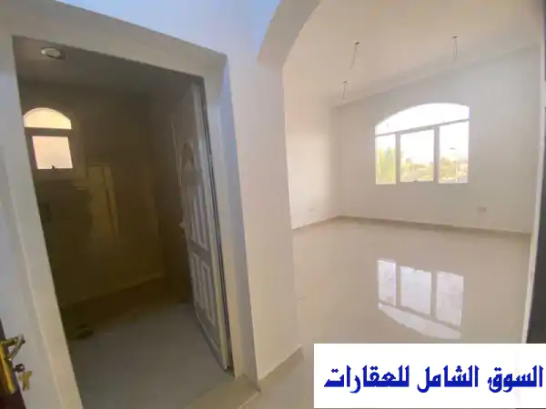 فيلا مستقلة فاخرة للإيجار السنوي في الطوية، العين - 4 غرف نوم + مرافق رائعة!