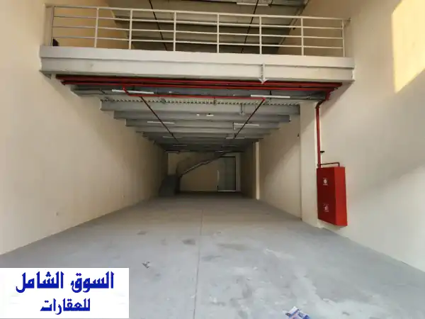 مستودع فاخر للإيجار في عجمان - الجرف 2 - 3045 قدم! فرصة ذهبية!