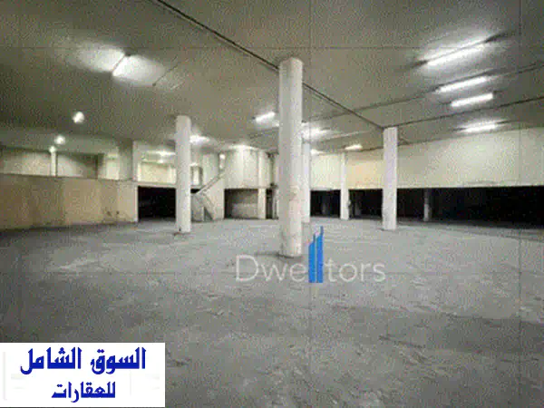 مستودع ضخم للإيجار في بئر حسن - 3000 متر مربع! (مكاتب، حمامات، مطابخ)
