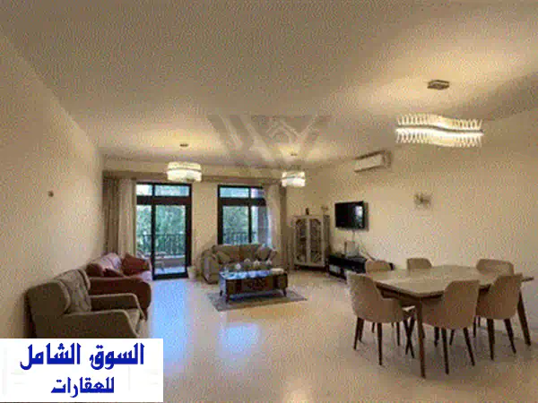 بنتهاوس فاخر للإيجار في كمباوند ليك فيو ريزيدنس - مساحة 266 متر! ✨
