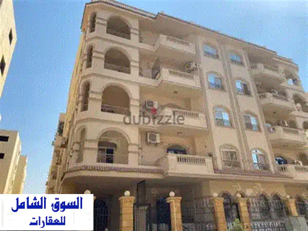 للبيع شقه متشطبه جاهزه للمعاينه والاستلام بالتجمع الخامس بالتقسيط  بالتجمع الخامس بالتقسيط بجوار الجامعه الامريكيه في لوكيشن مميز new cairo auc apartm