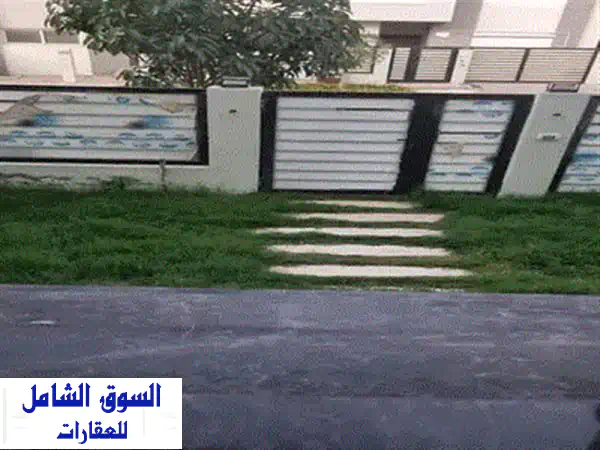 فيلا فاخرة تشطيب كامل بميفيدا - التجمع الخامس! أقل سعر - استلام فوري!