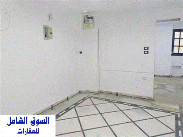 شقة فاخرة 240م² في قلب شارع الجيش الرئيسي - فرصة استثمارية لا تُفوّت!