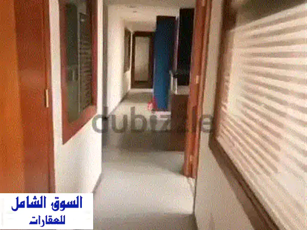 مستودع ضخم للإيجار في الرومية - مساحة 4200 متر مربع! (4 طوابق)