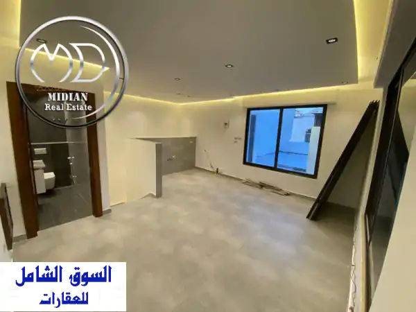 شقة شبه أرضي فاخرة للبيع في أم أذينة - 300م² + حديقة خاصة!