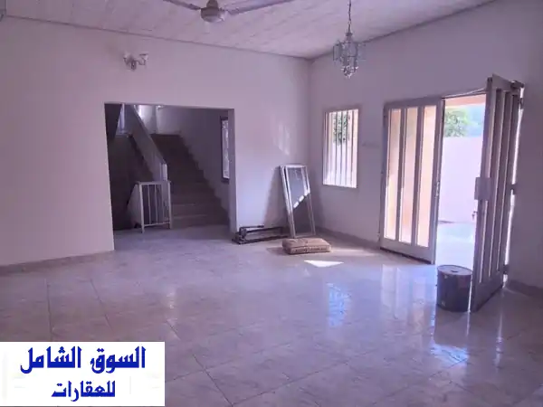 بيت فاخر للإيجار في جد علي - 5 غرف نوم، حوش، وموقع متميز!