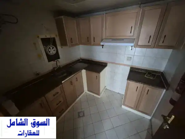شقة فاخره للإيجار في قلب كورنيش عجمان | إطلالة بحرية خلابة | 3500 درهم شامل