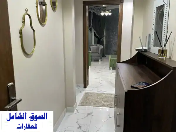 شقة فاخرة مُفروشة للإيجار في برج الواحة - غرفتين وصالة - 7000 درهم شامل!