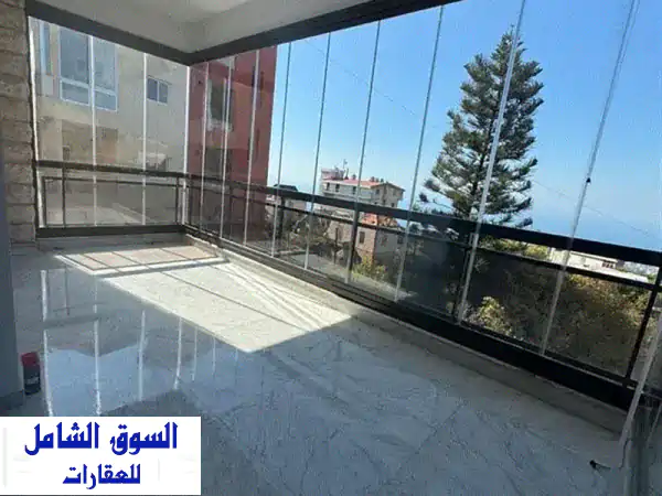شقة مفروشة جزئياً في الرومية - إطلالات خلابة و...