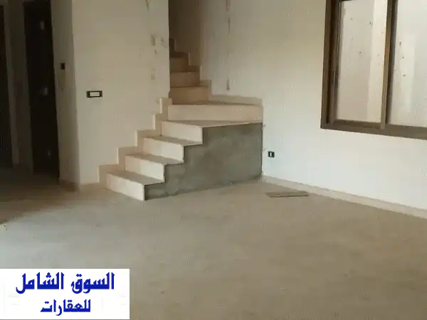 شقة دوبلكس فاخرة للبيع في النقاش، بإطلالة بحرية...