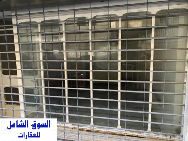 محل تجاري للإيجار في قلب كليمنصو - ميناء الحصن |...