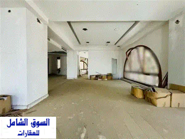 عيادة طبية فاخرة للإيجار في رأس بيروت - حديقة خاصة! (JH254016)