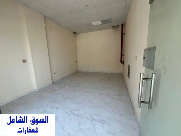 محلات تجارية فاخرة للإيجار على كورنيش عجمان | فرصة استثمارية ذهبية!