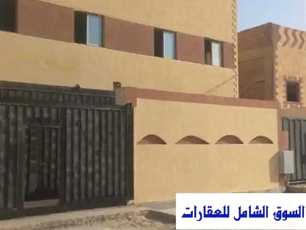 مخزن استراتيجي للإيجار في 6 أكتوبر - مساحة 1800 متر!...