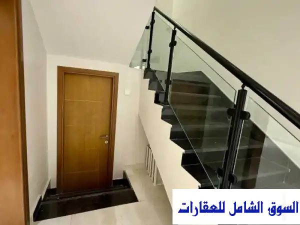 تاون هاوس فاخر للإيجار السنوي في الزاهية، عجمان | 6...