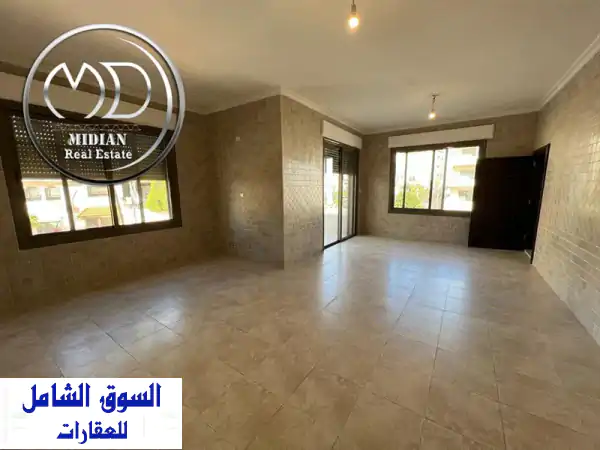 شقة فاخرة شبه أرضي للإيجار في دير غبار - مساحة 280م + تراس 50م!