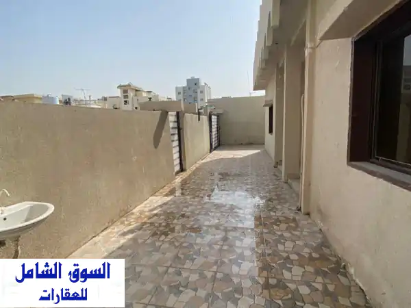 بيت عربي فاخر للإيجار في عجمان - النعيمية 1 | مساحة...