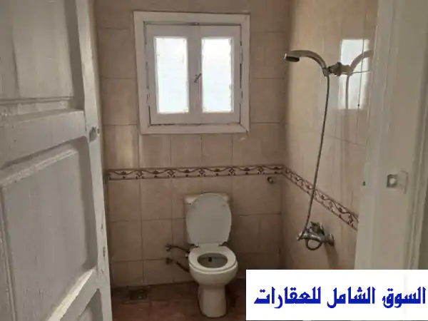 استوديو روف فاخر بإطلالة خلابة على شارع جمال عبد الناصر - التجمع الخامس