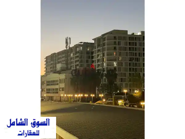واجهة أمامية مميزة بـريحانة أفينيو - أمام نادي...