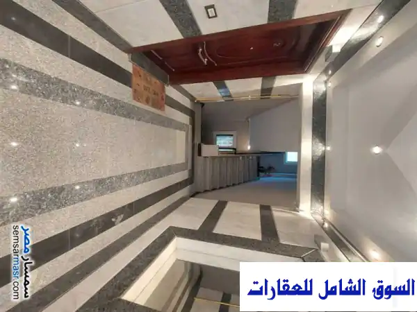 عمارة للبيع للاسكان الفاخر فى الحى التانى في الأحياء...