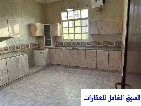فيلا فاخرة 5000 قدم مربع في الروضة، عجمان - مسكن أحلامك ينتظرك!