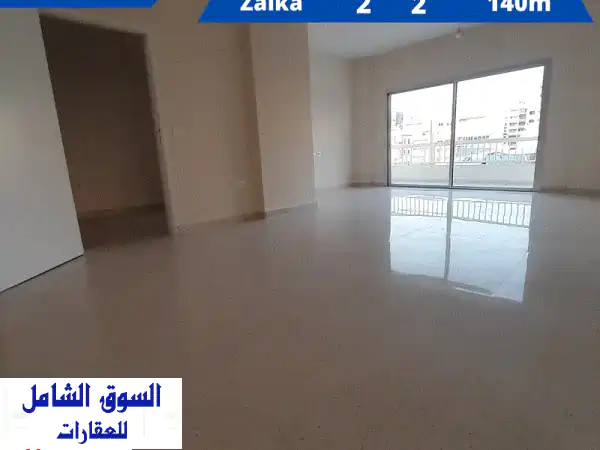 شقة فاخرة مُجددة للإيجار في منطقة الزلقا -...