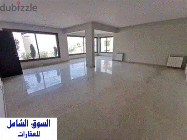 شقة فاخرة للبيع في كورنيش شهوان: حديقة خاصة وإطلالة بحرية خلابة!