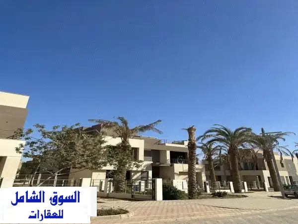 تاون هاوس فاخر للبيع في بالم هيلز القاهرة الجديدة...