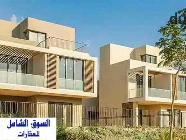 تاون هاوس فاخر للبيع بالتقسيط في سوديك إيست - الشروق...
