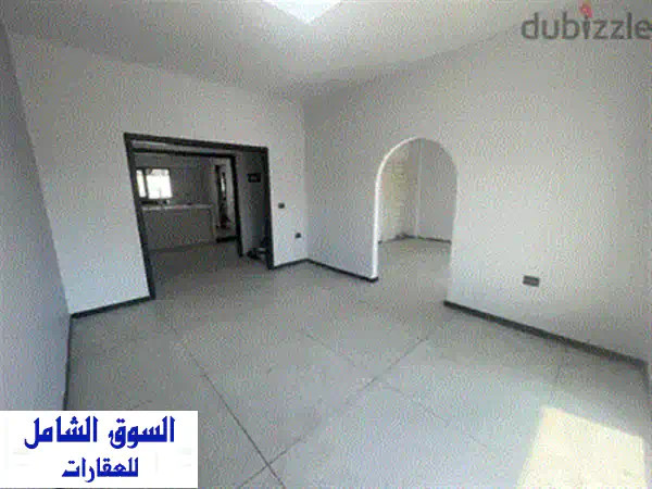 شقة فاخرة للبيع في عين نجم بإطلالة بانورامية خلابة على الجبل والبحر