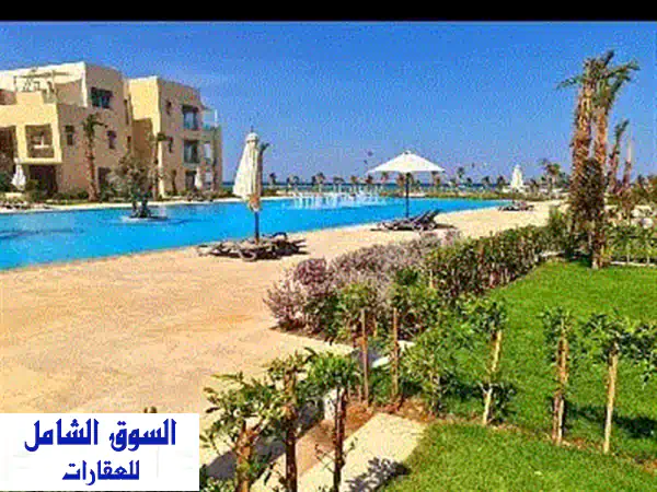 شقة مفروشة للإيجار في منتجع مانجروفي الجونة - إطلالة خلابة!