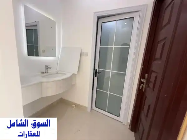 شقة رائعة بغرفة وصالة في مدينة الرياض بأبوظبي - إيجار سنوي 39,000 درهم فقط!