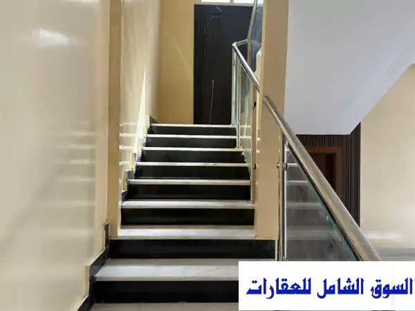 فيلا فاخرة للإيجار في الزاهية - عجمان | مساحة 10000 قدم² | 120,000 درهم سنوياً