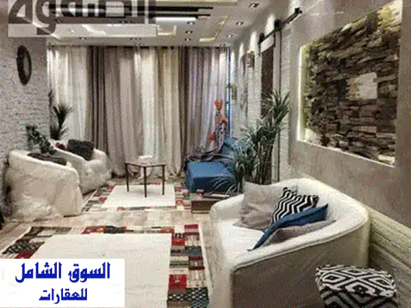 شقة مفروشة فاخرة في مدينة نصر - إطلالة مميزة وإيجار مناسب!