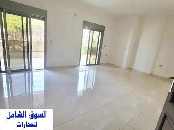 شقة فاخرة للبيع في مار روكز - إطلالة خلابة ومساحة...