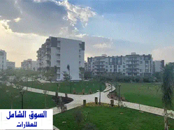 شقة أرضي 210م بجاردن ومدخل خاص بالشروق - فرصة استثنائية! قسط أو استلام فوري