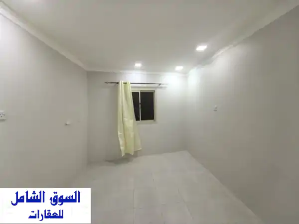شقة مُريحة للإيجار في المحرق - غرفة وصالة وحمام -...