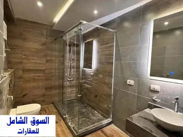 شقة فاخرة مفروشة للإيجار اليومي والشهري بالمهندسين - ملاذ الراحة وسط القاهرة!