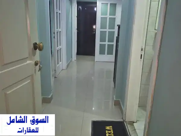 شقة هادئة مُؤثثة بالكامل لشاب ملتزم في شارع النجدة - إيجار شهري بدون عمولة!