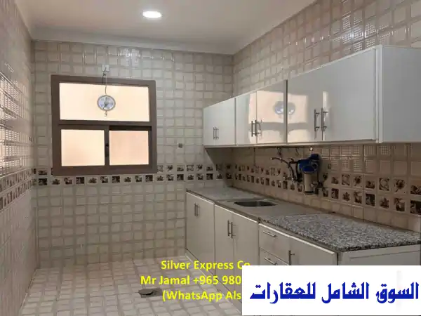 شقة فاخرة للإيجار في المسايل - 3 غرف نوم ومواقف مظللة - 550 دينار