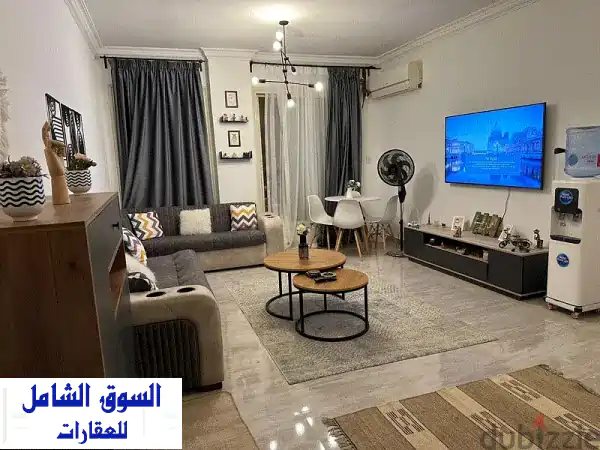 شقة للايجار ٣ غرف جنة اكتوبر مفروشة مكيفة بالكامل...