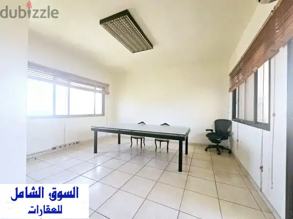 مكتب فاخر للإيجار في منطقة الصيفي - بيروت | موقع متميز