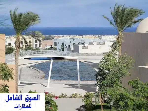 شاليه فاخر للبيع بإطلالة بانورامية خلابة على...