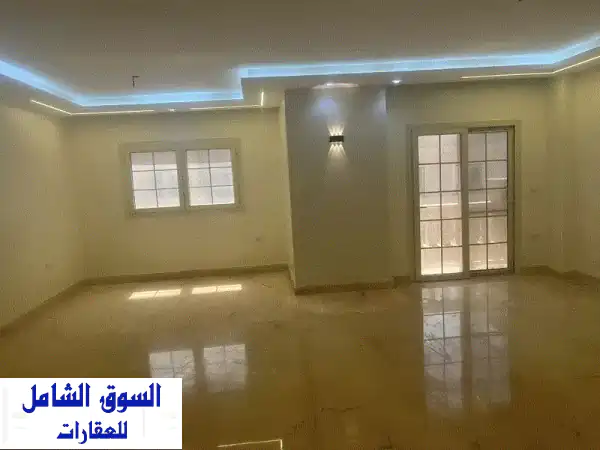 شقة فاخرة للإيجار في التجمع الخامس - أول سكن!...