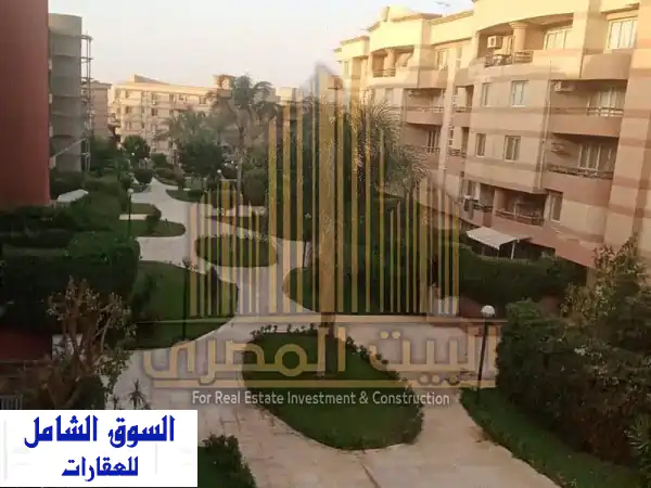 شقة فسيحة 200 متر للبيع في المرحلة الرابعة - فيو...