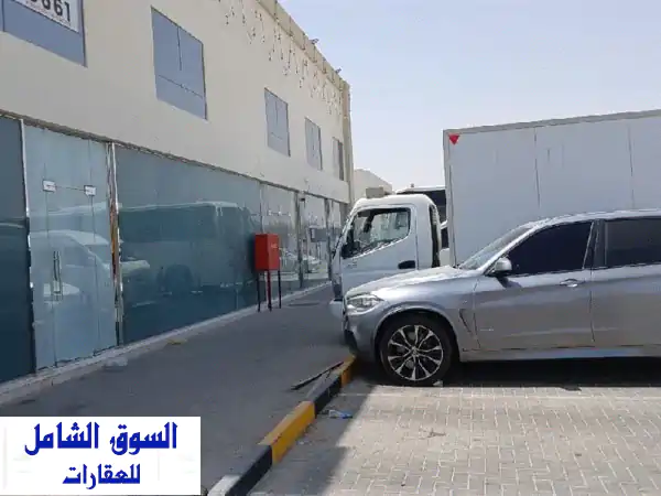 محلات تجارية للإيجار في العين - موقع مميز...