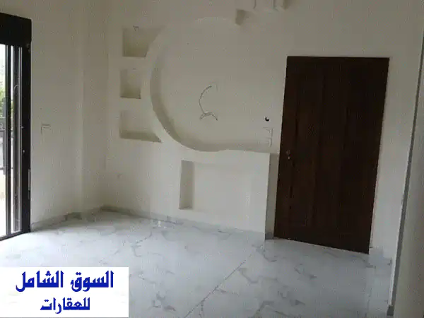 شقة للبيع في زوق مكايل - مفروشة بالكامل مع تراس...