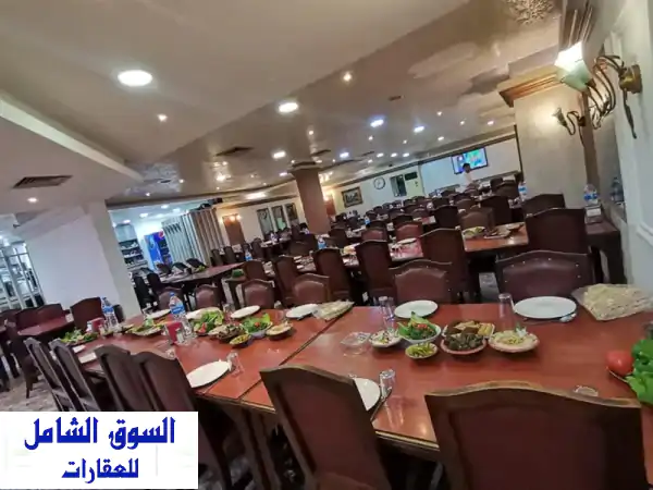محل تجاري فاخر للإيجار - نزلة نادي الغولف - مساحة 450 متر!